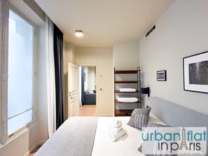 3 chambres, fer et planche à repasser, Wi-Fi gratuit, draps fournis