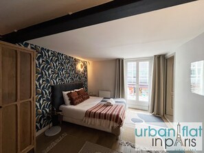4 bedrooms, iron/ironing board, free WiFi, bed sheets