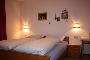 2 dormitoris, Internet i roba de llit