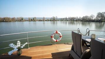 Mobile Home | Balcony