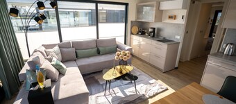 Schones Hausboot in Hoxter