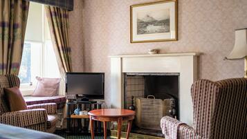 Habitació Deluxe, vistes al jardí | Planxa i posts de planxar i wifi gratuïta