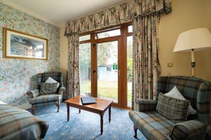 Deluxe Δίκλινο Δωμάτιο (Twin), Θέα στον Κήπο | Θέα στον κήπο