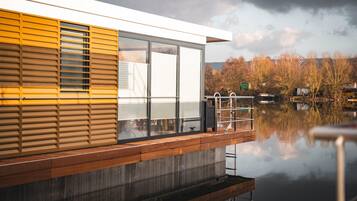 Mobile Home | Exterior