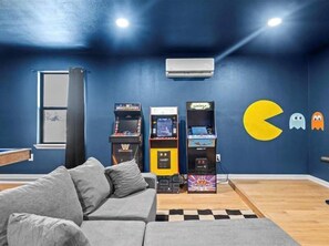 Game room - Poolside Paradise Game Room Fire Pit Hot Tub (Round Rock)