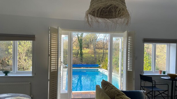 Living area - Pool Cottage, stylish couples retreat near London and the Coast. (Langton Green)