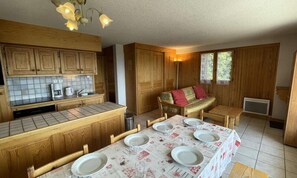 Interior - Apartment in Haut Lieux by Ski Slope (Hauteluce)