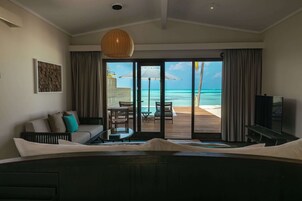 Sunset Beach Pool Villa | 客房内保险箱、熨斗/熨板、免费 WiFi