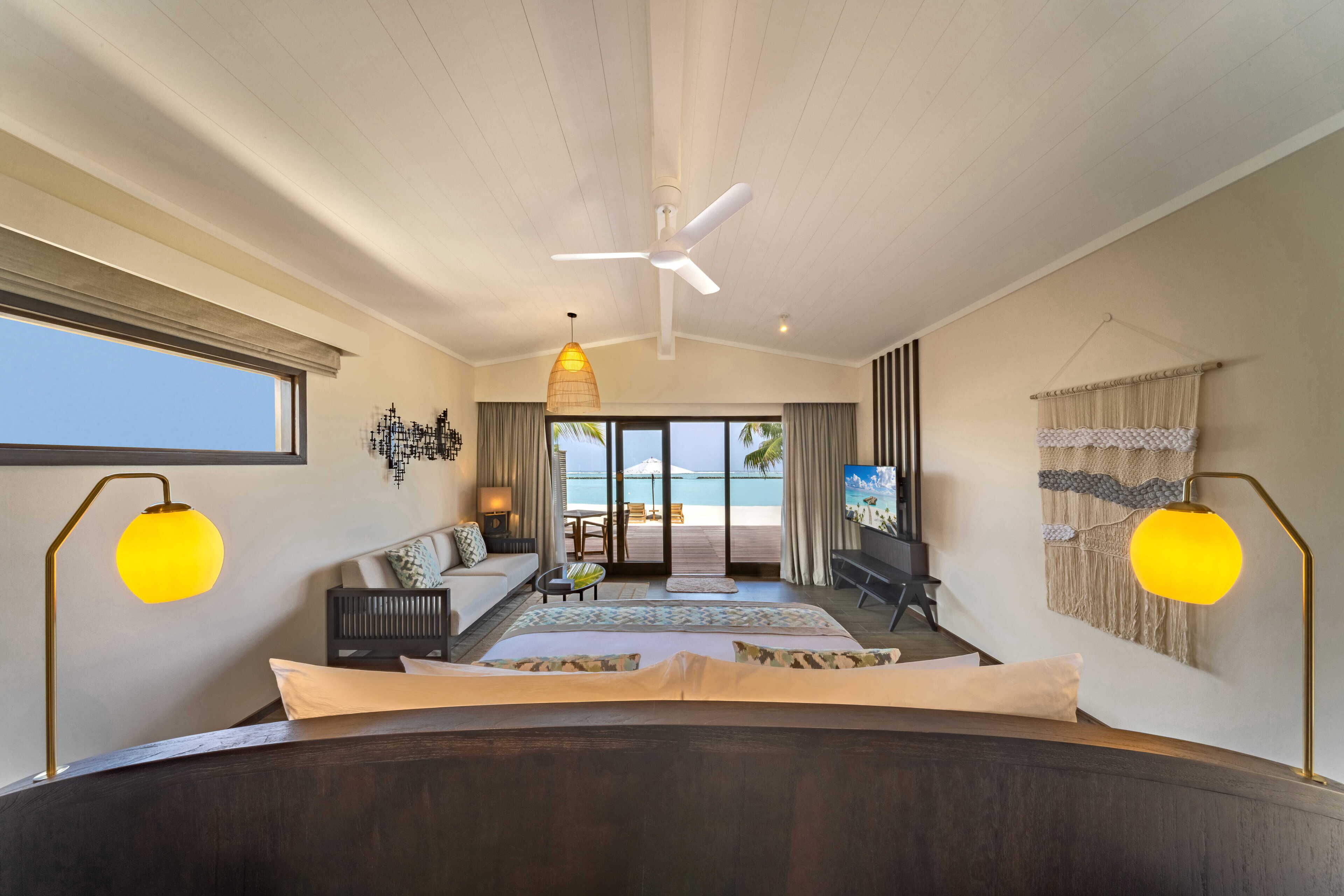 Sunrise Beach Villa | Öryggishólf í herbergi, straujárn/strauborð, ókeypis þráðlaus nettenging