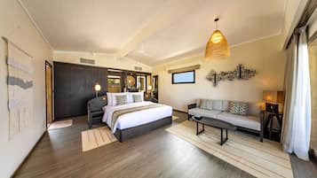 In-room safe, iron/ironing board, free WiFi