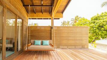 Romantic Beach Villa | Verönd/útipallur