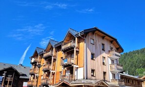 Exterior - Apartment on Rue du Centre Near Slopes (Les Gets)