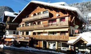 Exterior - Apartment in La Clusaz Near Gondolas (La Clusaz)