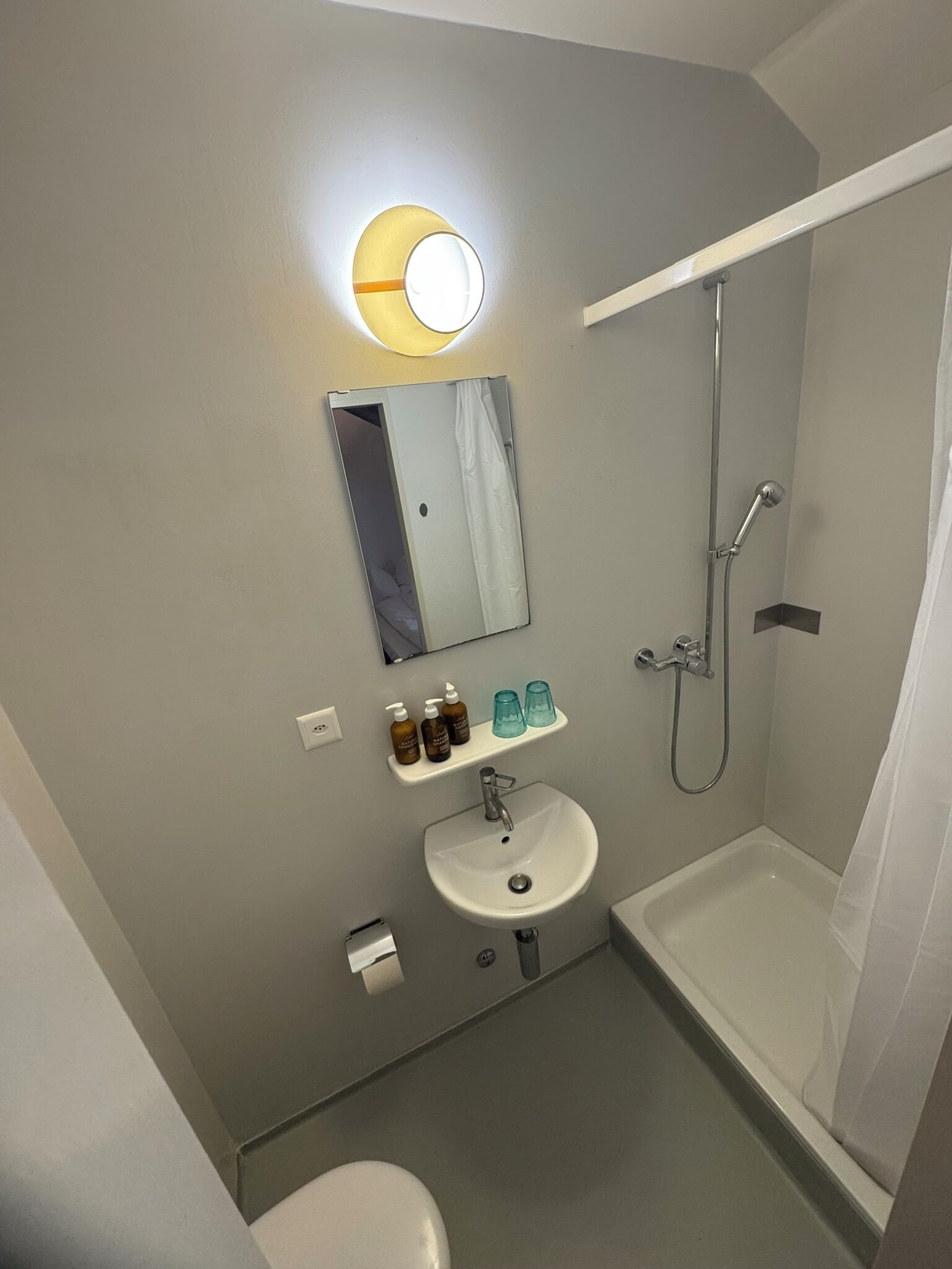 Håndklæder, Sæbe, Shampoo, Toiletpapir