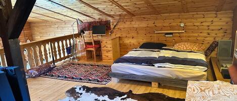 3 bedrooms, WiFi, bed sheets
