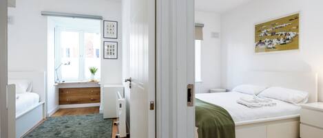 2 habitaciones, tabla de planchar con plancha y wifi gratis