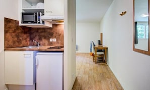 Private kitchen - Apartment in La Feclaz With Ski Access (Les Deserts)