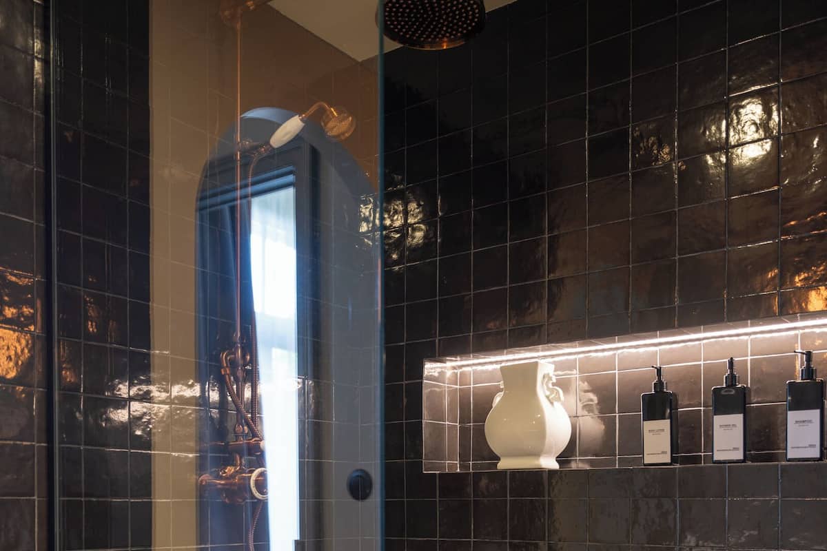 Chambre Double Supérieure, vue parc | Salle de bain