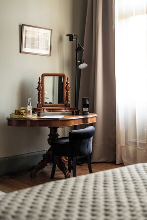 高級雙人房, 公園景 | 遮光窗簾/窗簾、熨斗/熨衫板、免費 Wi-Fi