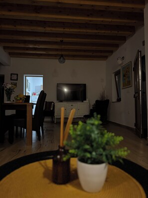 Interior - “Family villa with jacuzzi, terrace & mountain view – Vržici, Senj” (Vrzići)