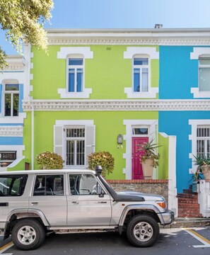 Exterior - Delightful cottage in the middle of De Waterkant with all the comforts. (Cape Town)