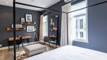 2 bedrooms, in-room safe, iron/ironing board, free WiFi