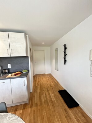 Fridge, microwave, oven, stovetop - Basilisk Homes - in Grenzach-Wyhlen near Basel (Grenzach-Wyhlen)