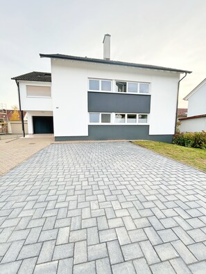 Property grounds - Basilisk Homes - in Grenzach-Wyhlen near Basel (Grenzach-Wyhlen)