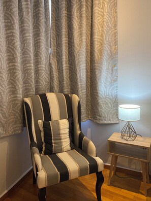 Interior - Studio on Ermou street with Acropolis View balcony (Athina)