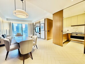 Televisión LED 64 pulgadas con canales de televisión digitales