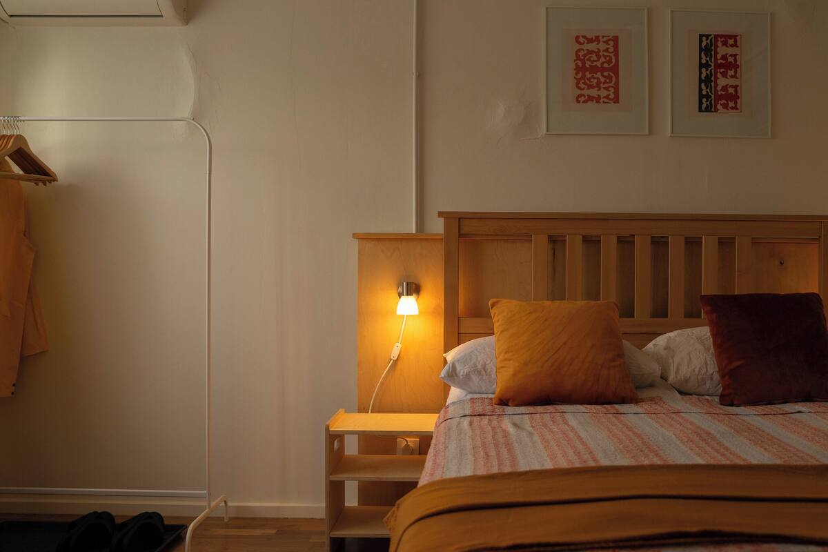 Doppelzimmer, Stadtblick | Zimmersafe, Verdunkelungsvorhänge, schallisolierte Zimmer