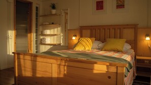 Double Room, City View - Urban Yurt (Almaty)