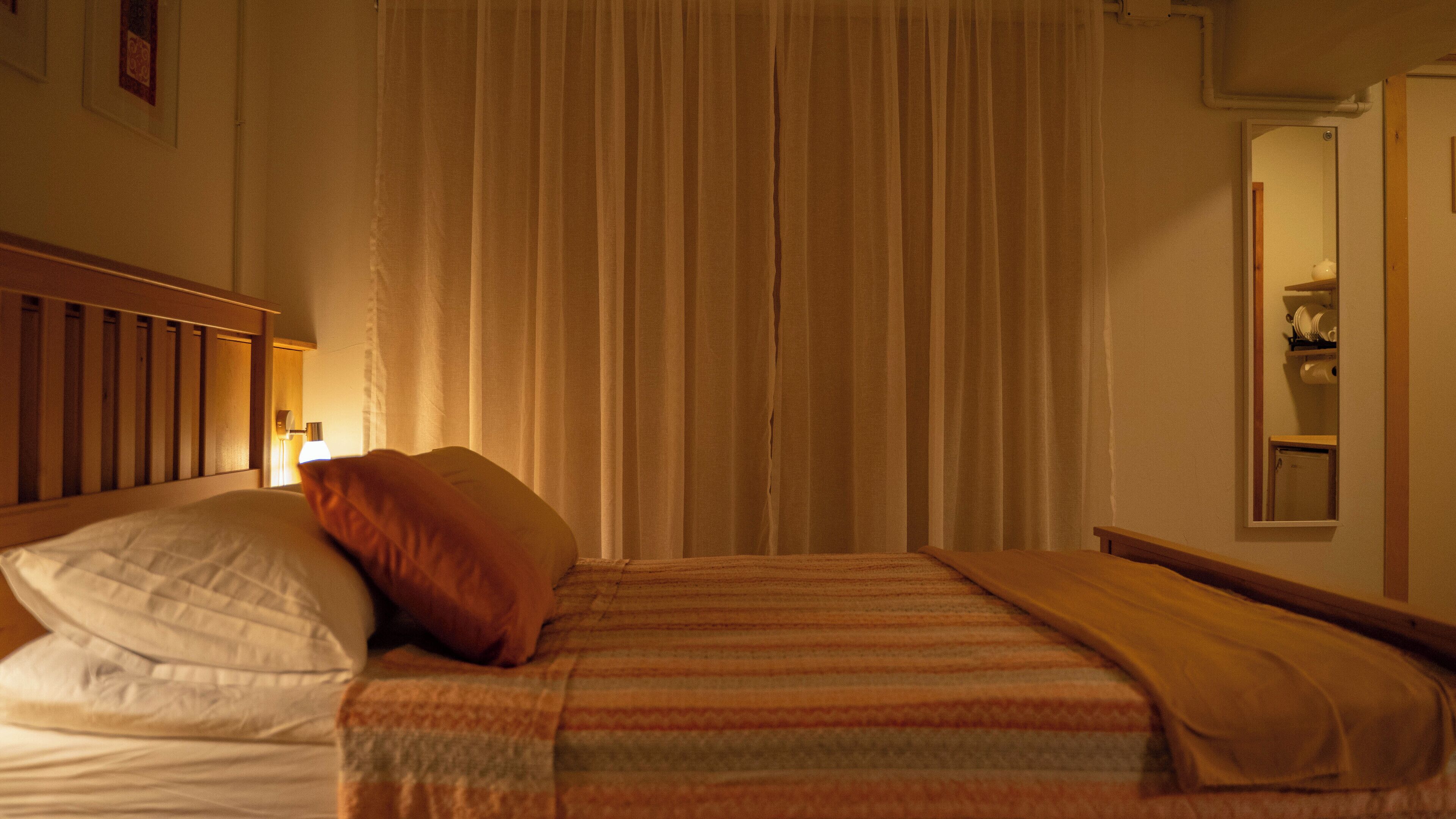 Doppelzimmer, Stadtblick | Zimmersafe, Verdunkelungsvorhänge, schallisolierte Zimmer