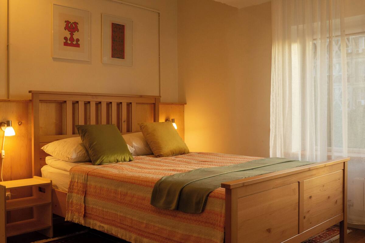 Doppelzimmer, Stadtblick | Zimmersafe, Verdunkelungsvorhänge, schallisolierte Zimmer