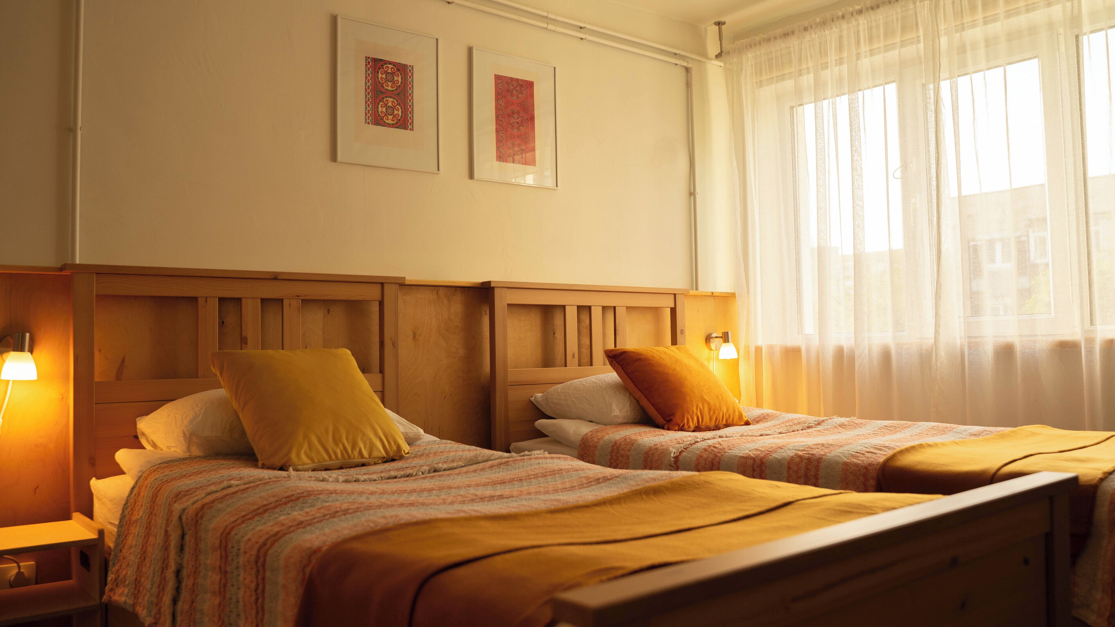 Zweibettzimmer, Stadtblick | Zimmersafe, Verdunkelungsvorhänge, schallisolierte Zimmer