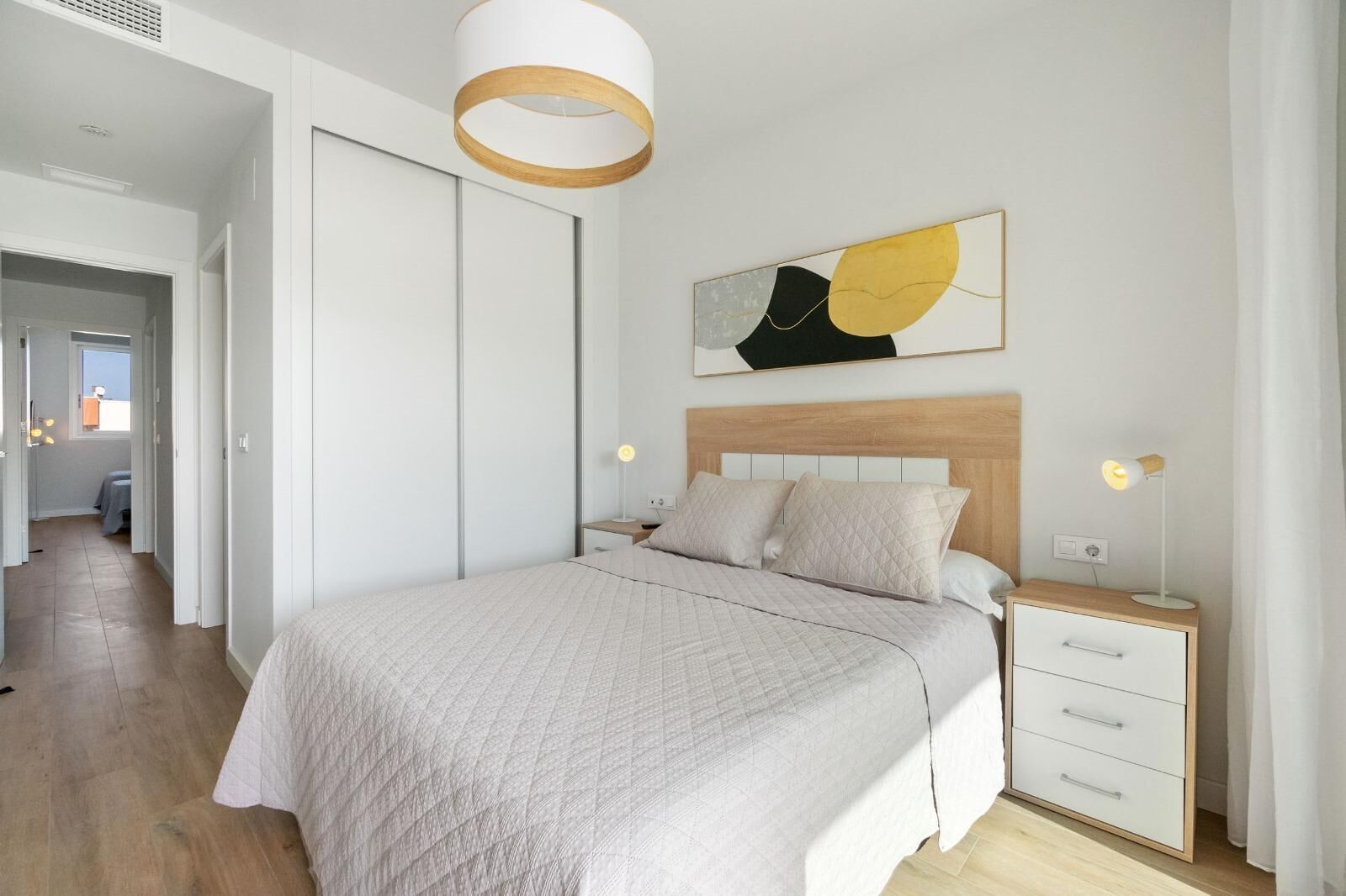 2 dormitorios, tabla de planchar con plancha, wifi gratis y ropa de cama