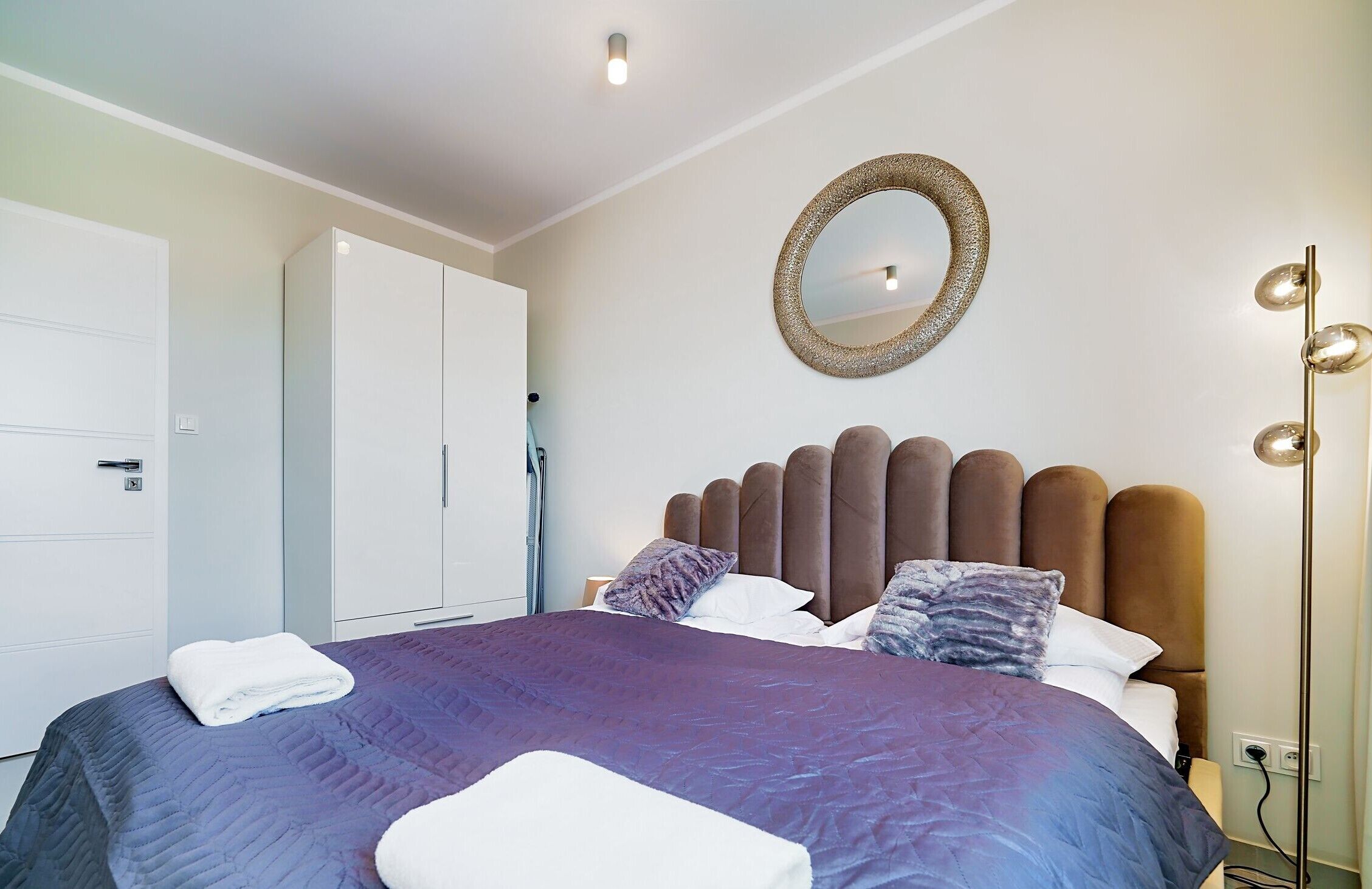 Apartemen Comfort (WH 124) | Setrika/meja setrika, Wi-Fi gratis, dan seprai linen