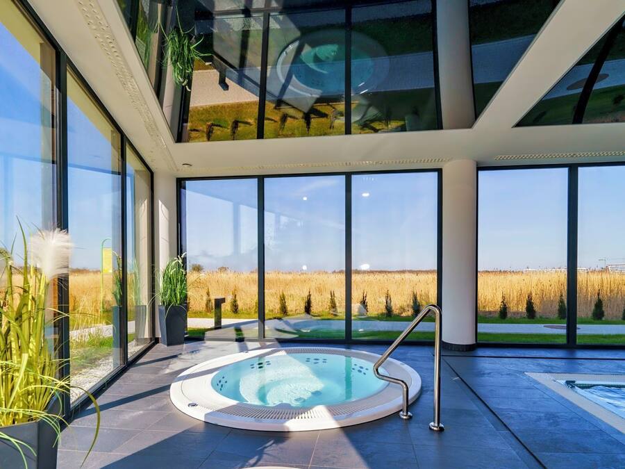 Jetted tub