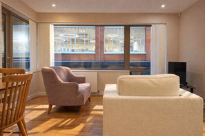 Apartment, Non Smoking, Kitchen | Living area - Still Life Clerkenwell Executive (London)