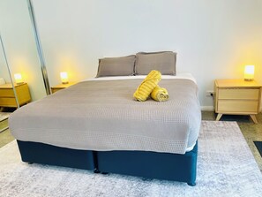 2 bedrooms, travel crib, free WiFi, bed sheets - Haven 24 - Marina Home (Exmouth)