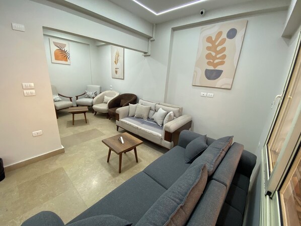 Reception - Memphis Cairo Residence (Cairo)