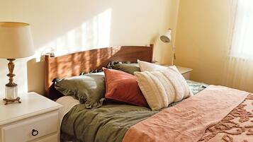 3 dormitorios, escritorio, wifi gratis y ropa de cama