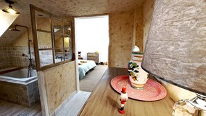 1 bedroom, iron/ironing board, WiFi, bed sheets - COSY CHAMBER - Air-conditioned SUITE (Sancoins)