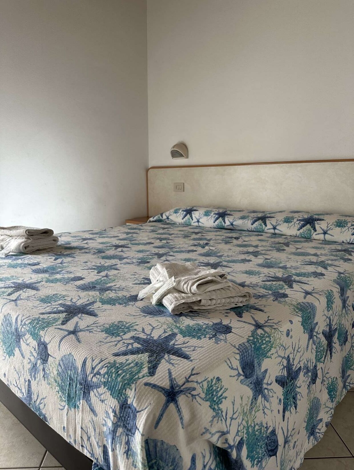 Dobbelt- eller tomannsrom, balkong | Skrivebord og wi-fi (inkludert)