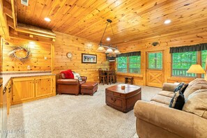 Suite | 2 bedrooms, Internet