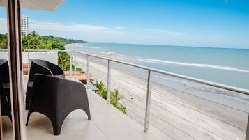 Superior studio suite, uitzicht op oceaan | Terras