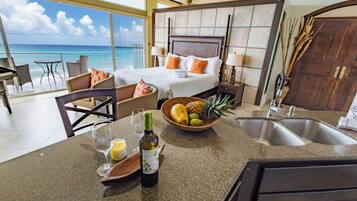 Superior studio suite, 1 kingsize bed, keuken, uitzicht op oceaan | Gratis wifi