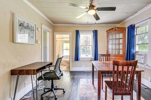 3 Mi to Dtwn Saginaw: Cozy Family Home w/ Yard!