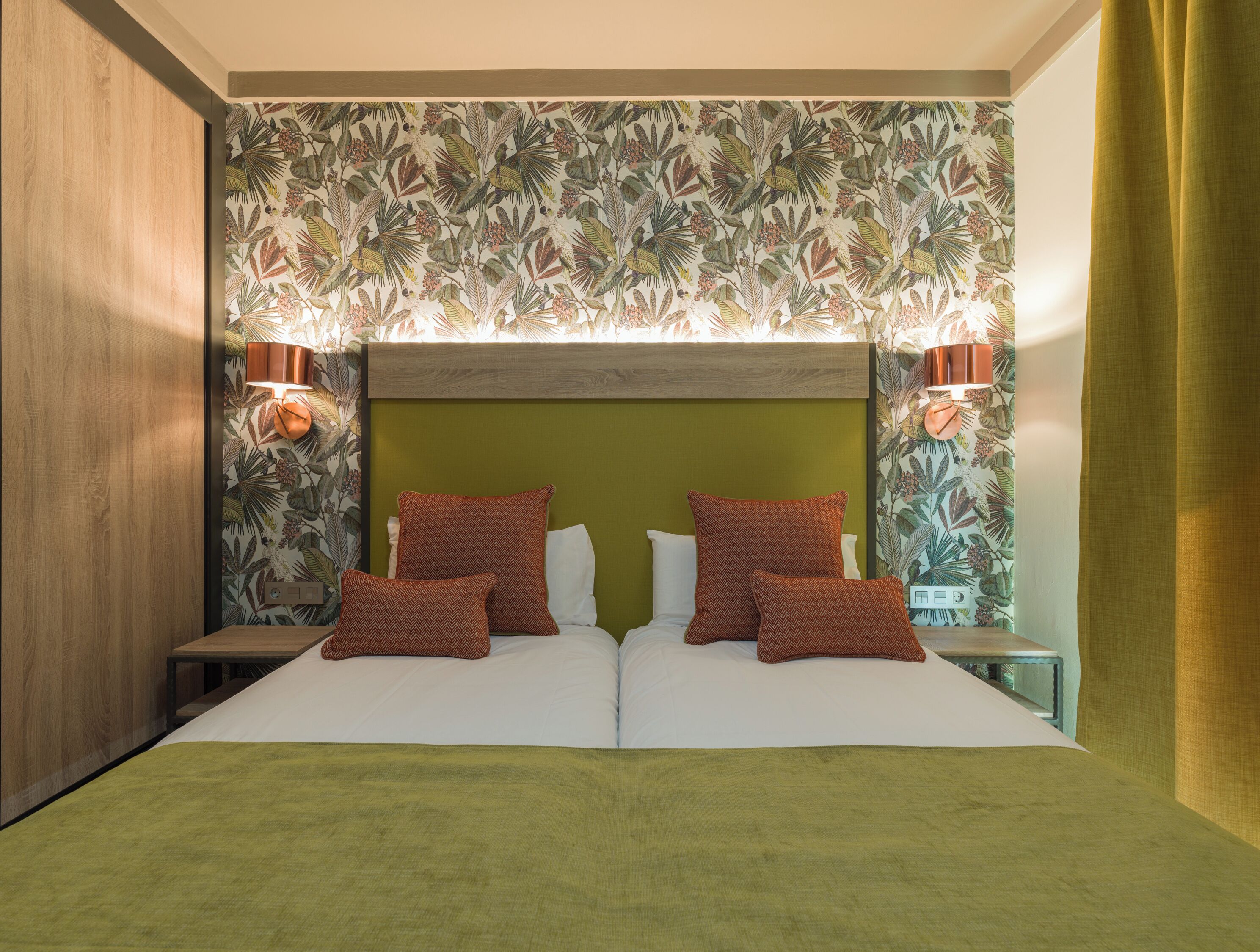 Tallelokero huoneessa, vuodevaatteet