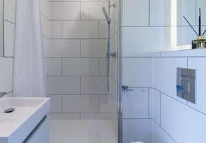 Estúdio clássico | Banheiro